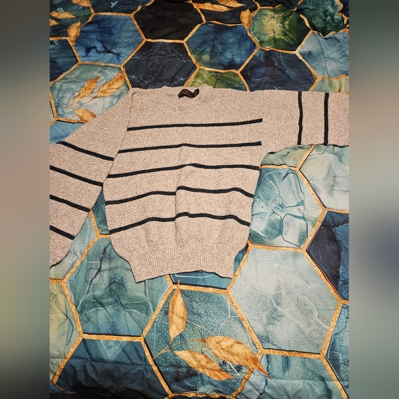 Eddie Bauer Sweaters - Eddie Bauer Stripped Sweater